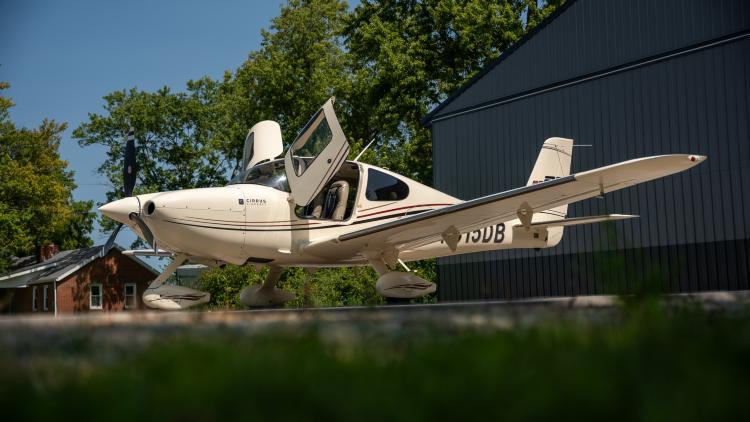 2005 American Champion Aircraft SR22 G2 Turbo R9 Avidyne Worpe 9