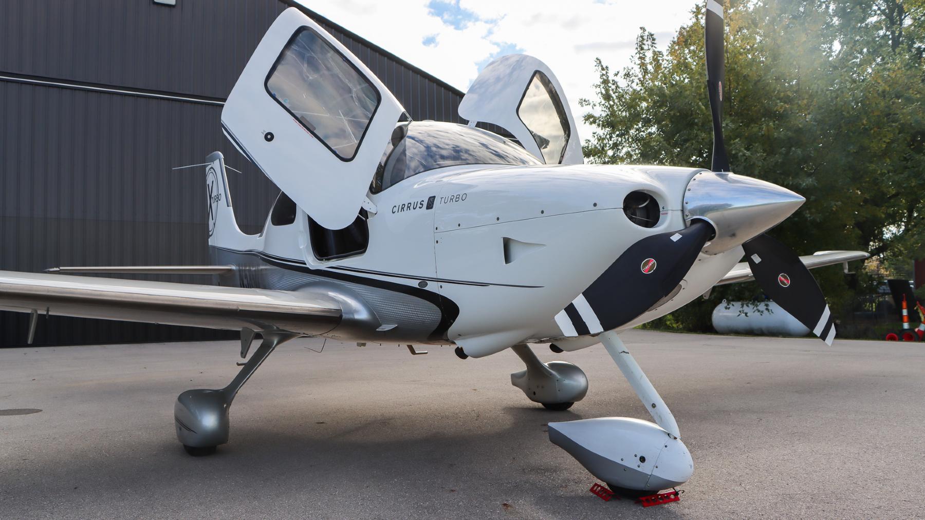 2009 Beechcraft SR22 GTS G3 TURBO Perspective